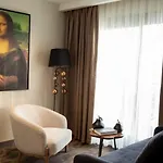Monalisa Kusadası