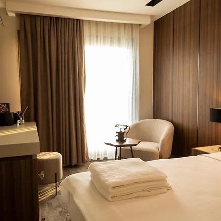 Monalisa Hotel