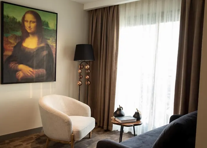 Monalisa Kusadası