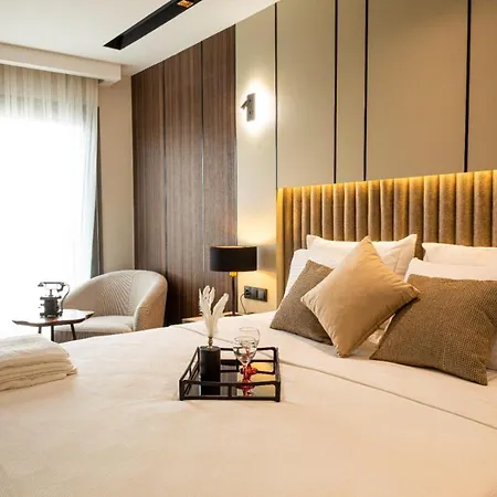 Monalisa Hotel *