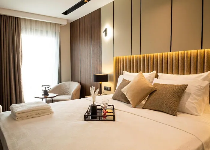 Monalisa Hotel *