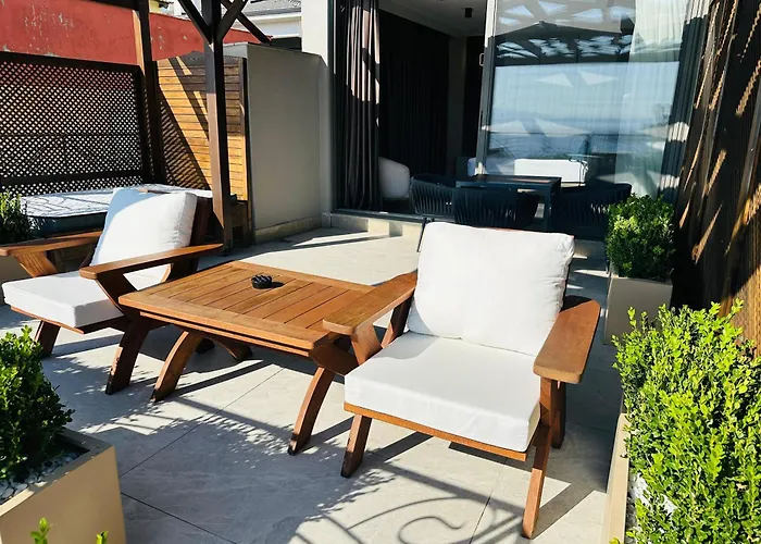 Monalisa Hotel